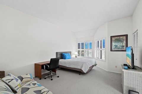 Condo in Longboat Key, Florida, 2 bedrooms  № 1907269 - photo 25