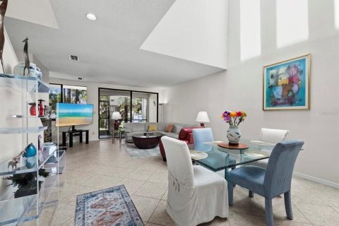 Condo in Longboat Key, Florida, 2 bedrooms  № 1907269 - photo 2