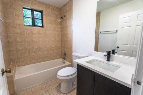 Condominio en venta en Coral Springs, Florida, 3 dormitorios, 116.13 m2 № 2178377 - foto 16