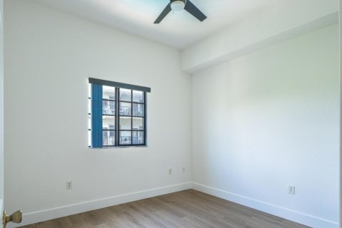 Condominio en venta en Coral Springs, Florida, 3 dormitorios, 116.13 m2 № 2178377 - foto 14