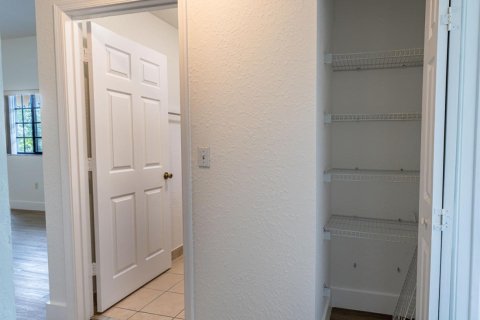 Condominio en venta en Coral Springs, Florida, 3 dormitorios, 116.13 m2 № 2178377 - foto 8