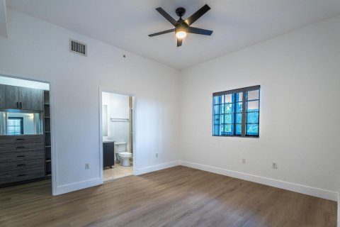 Condominio en venta en Coral Springs, Florida, 3 dormitorios, 116.13 m2 № 2178377 - foto 9