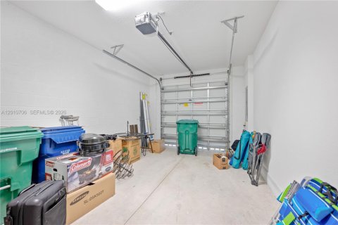 Adosado en venta en Lauderhill, Florida, 3 dormitorios, 138.98 m2 № 2076635 - foto 16