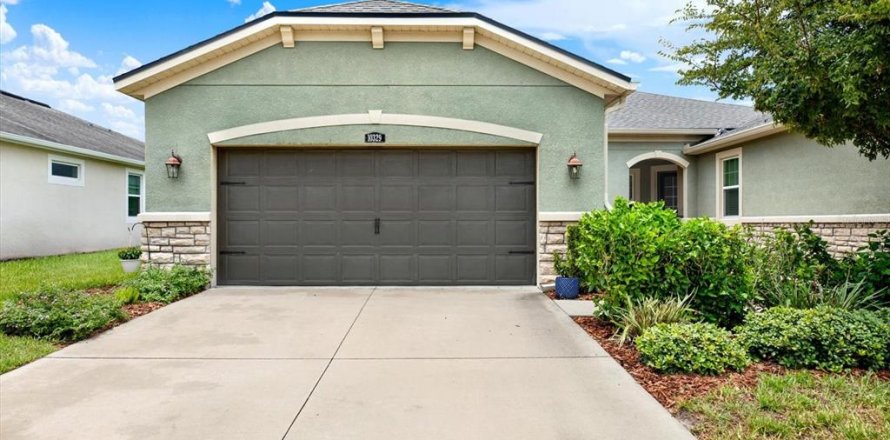 House in Riverview, Florida 3 bedrooms, 154.03 sq.m. № 2259468