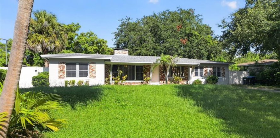 Casa en Winter Park, Florida 3 dormitorios, 183.85 m2 № 2273246