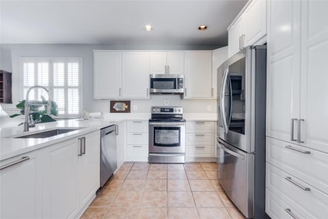 Casa en venta en Weston, Florida, 5 dormitorios, 227.61 m2 № 1965308 - foto 20