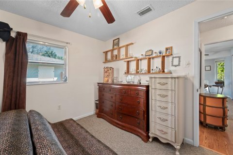 House in Port Charlotte, Florida 3 bedrooms, 155.89 sq.m. № 1317522 - photo 27