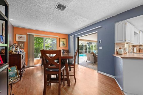 House in Port Charlotte, Florida 3 bedrooms, 155.89 sq.m. № 1317522 - photo 17