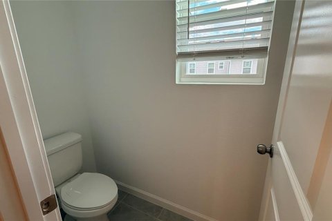 Townhouse in Apopka, Florida 3 bedrooms, 137.12 sq.m. № 1903431 - photo 28