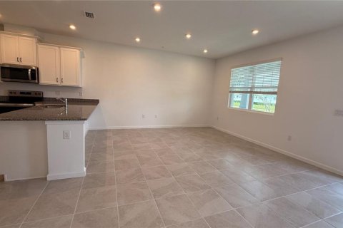 Townhouse in Apopka, Florida 3 bedrooms, 137.12 sq.m. № 1903431 - photo 4