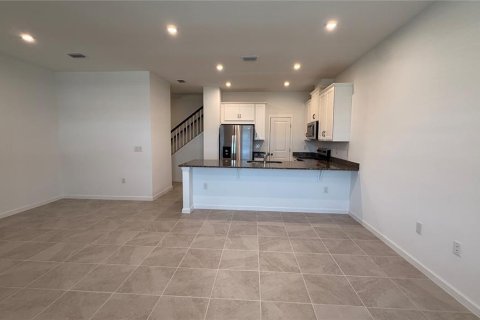 Townhouse in Apopka, Florida 3 bedrooms, 137.12 sq.m. № 1903431 - photo 8
