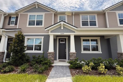 Townhouse in Apopka, Florida 3 bedrooms, 137.12 sq.m. № 1903431 - photo 1