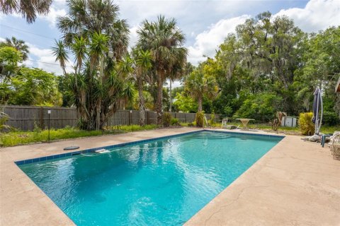 House in Orange City, Florida 5 bedrooms, 346.9 sq.m. № 2116747 - photo 3