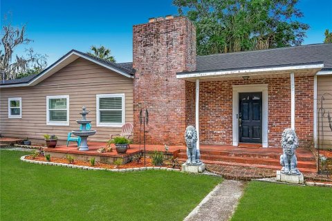House in Orange City, Florida 5 bedrooms, 346.9 sq.m. № 2116747 - photo 7