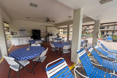 Condominio en venta en Hollywood, Florida, 2 dormitorios, 81.75 m2 № 2026058 - foto 15