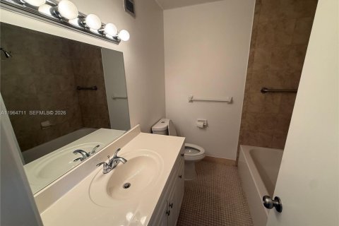 Condominio en venta en Hollywood, Florida, 2 dormitorios, 81.75 m2 № 2026058 - foto 5