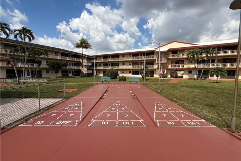 Condominio en venta en Hollywood, Florida, 2 dormitorios, 81.75 m2 № 2026058 - foto 16