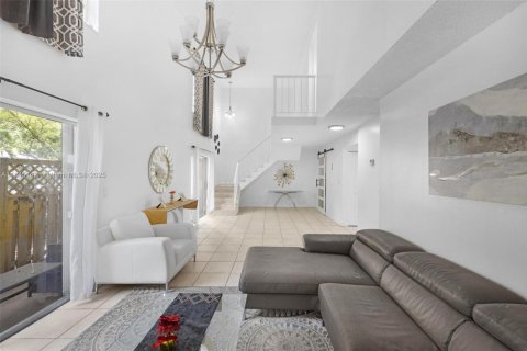Condo in Miami, Florida, 3 bedrooms  № 1848251 - photo 6
