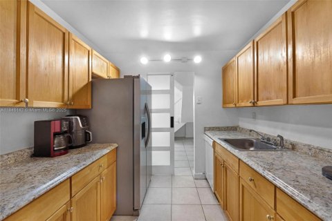 Condo in Miami, Florida, 3 bedrooms  № 1848251 - photo 20