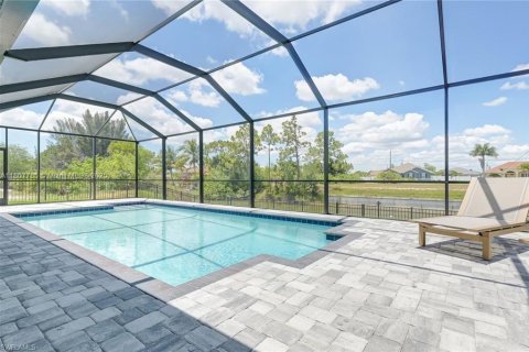 House in Cape Coral, Florida 4 bedrooms № 1748179 - photo 26