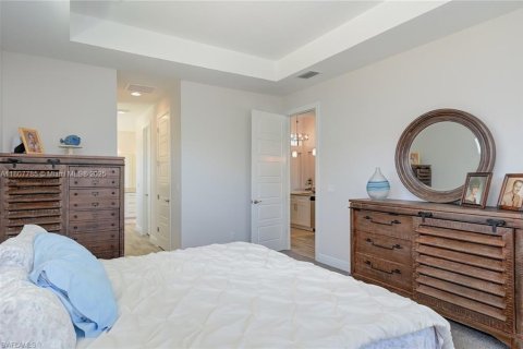 House in Cape Coral, Florida 4 bedrooms № 1748179 - photo 13
