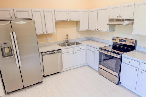 House in Kissimmee, Florida 3 bedrooms, 158.86 sq.m. № 2231317 - photo 4