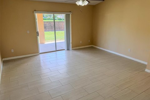 House in Kissimmee, Florida 3 bedrooms, 158.86 sq.m. № 2231317 - photo 5