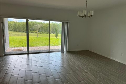 House in Davenport, Florida 5 bedrooms, 272.95 sq.m. № 1916339 - photo 3