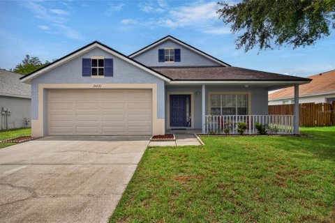 House in Lutz, Florida 4 bedrooms, 157.1 sq.m. № 2287146