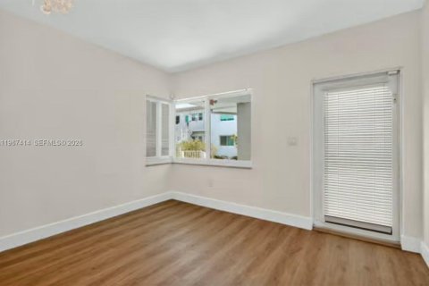 Copropriété à vendre à Miami Beach, Floride: 2 chambres, 75.16 m2 № 2031406 - photo 7