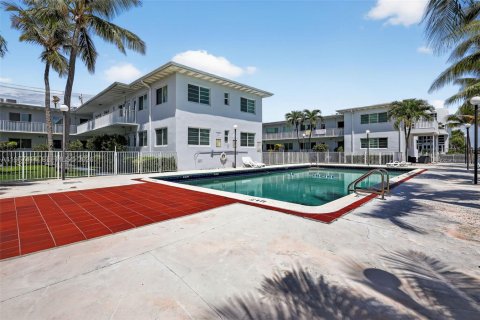 Copropriété à vendre à Miami Beach, Floride: 2 chambres, 75.16 m2 № 2031406 - photo 16