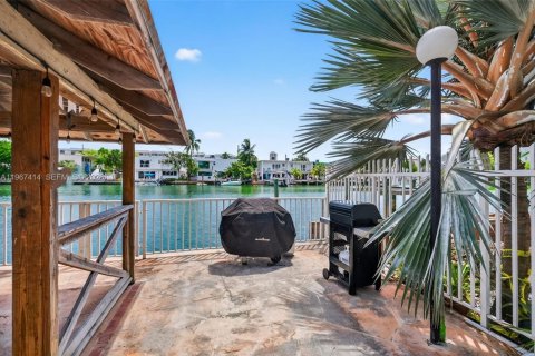 Copropriété à vendre à Miami Beach, Floride: 2 chambres, 75.16 m2 № 2031406 - photo 18