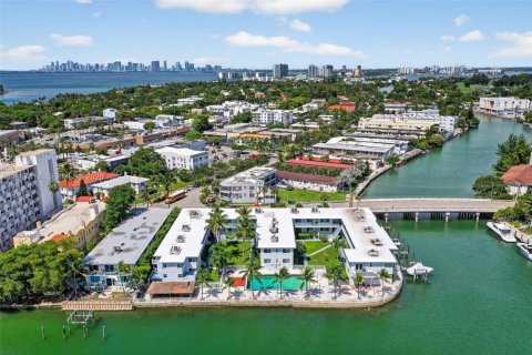 Copropriété à vendre à Miami Beach, Floride: 2 chambres, 75.16 m2 № 2031406 - photo 3
