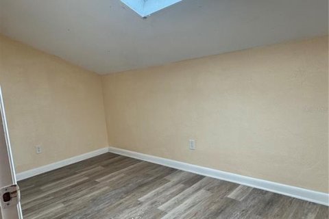 Condo in Gainesville, Florida, 2 bedrooms  № 1829285 - photo 17