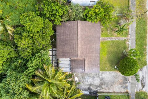 Купить виллу или дом в Холливуд, Флорида 2 спальни, 82.13м2, № 1967609 - фото 29