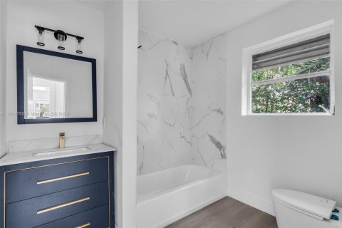 Купить виллу или дом в Холливуд, Флорида 2 спальни, 82.13м2, № 1967609 - фото 15