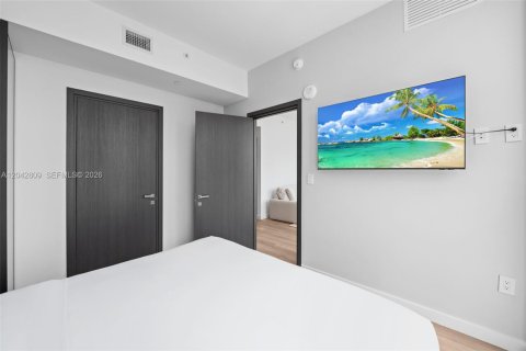 Condo in Miami, Florida, 2 bedrooms № 2178456 - photo 29