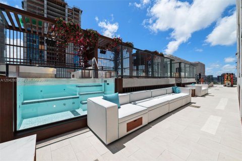 Condo in Miami, Florida, 2 bedrooms № 2178456 - photo 10