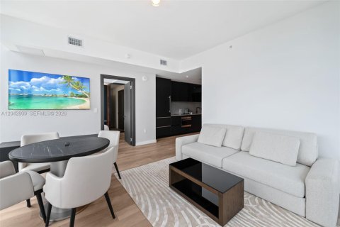 Condo in Miami, Florida, 2 bedrooms № 2178456 - photo 22
