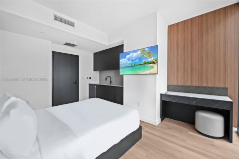 Condo in Miami, Florida, 2 bedrooms № 2178456 - photo 24