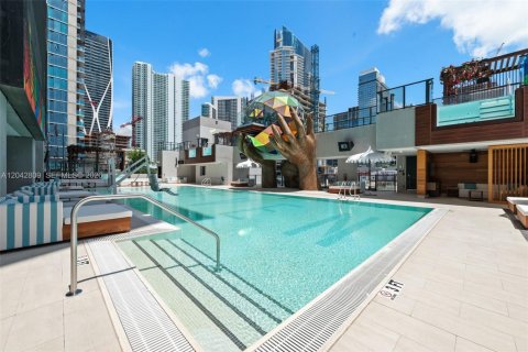 Condo in Miami, Florida, 2 bedrooms № 2178456 - photo 7