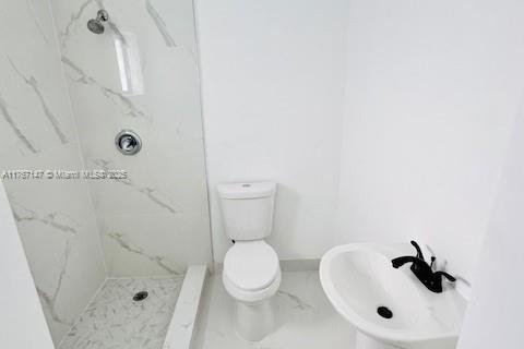 House in Miami, Florida 3 bedrooms № 1874563 - photo 7
