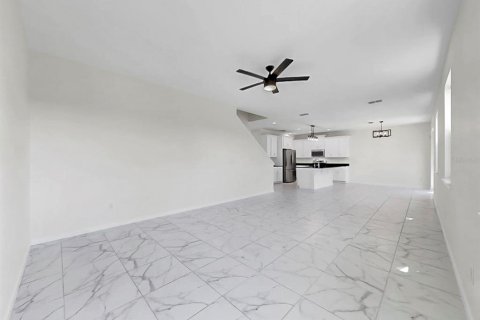 Купить виллу или дом в Ривервью, Флорида 5 комнат, 249.16м2, № 2099778 - фото 29
