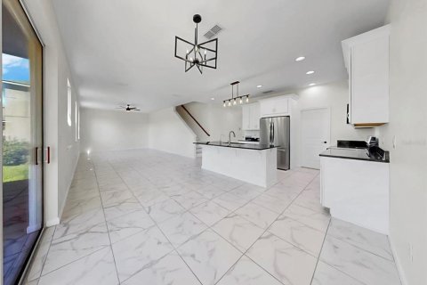 Купить виллу или дом в Ривервью, Флорида 5 комнат, 249.16м2, № 2099778 - фото 23