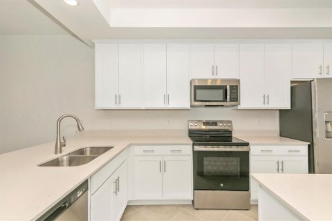 Condo in Venice, Florida, 2 bedrooms in WELLEN PARK  № 2214350 - photo 15