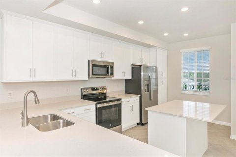 Condo in Venice, Florida, 2 bedrooms in WELLEN PARK  № 2214350 - photo 5