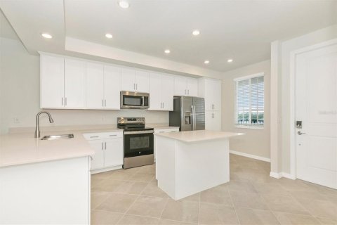 Condo in Venice, Florida, 2 bedrooms in WELLEN PARK  № 2214350 - photo 6