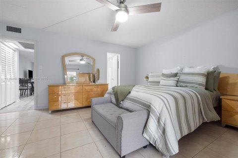 Condominio en venta en Deerfield Beach, Florida, 1 dormitorio, 68.56 m2 № 1984506 - foto 24