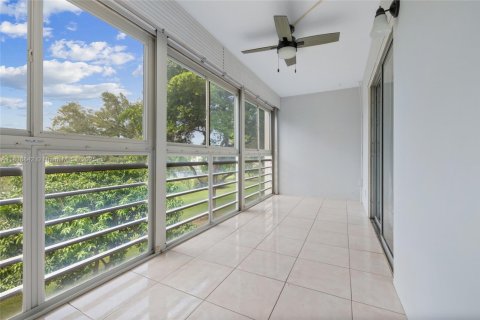 Condominio en venta en Deerfield Beach, Florida, 1 dormitorio, 68.56 m2 № 1984506 - foto 4