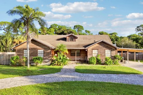 Casa en St. Lucie, Florida 6 dormitorios, 274.99 m2 № 2429968